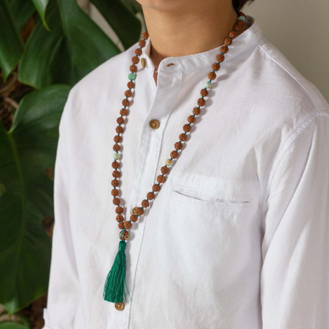 Mala Perlenkette für Kinder, handgefertigt mit Rudraksha und Türkis