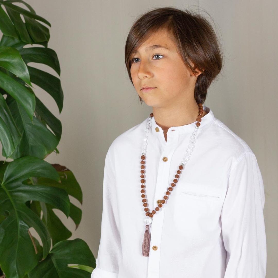 Mala Perlenkette für Kinder, handgefertigt mit Rudraksha und klarem Quarz