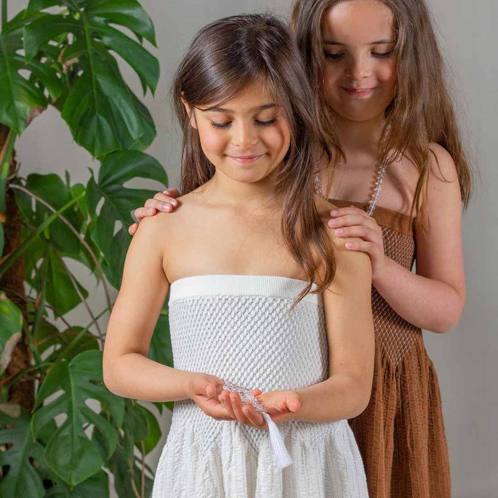 Mala Perlenkette für Kinder, handgefertigt mit klaren Quarzperlen mit Sonnenanhänger