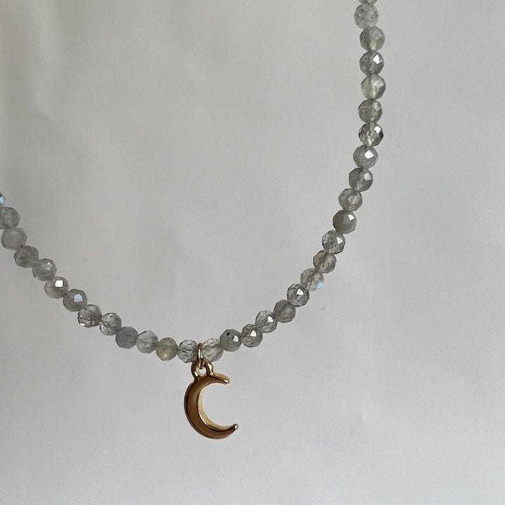 Natural Labradorite bead choker necklace with Moon pendant